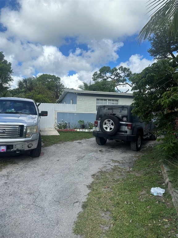 Browardale 1st Add 43-8 B - Residential