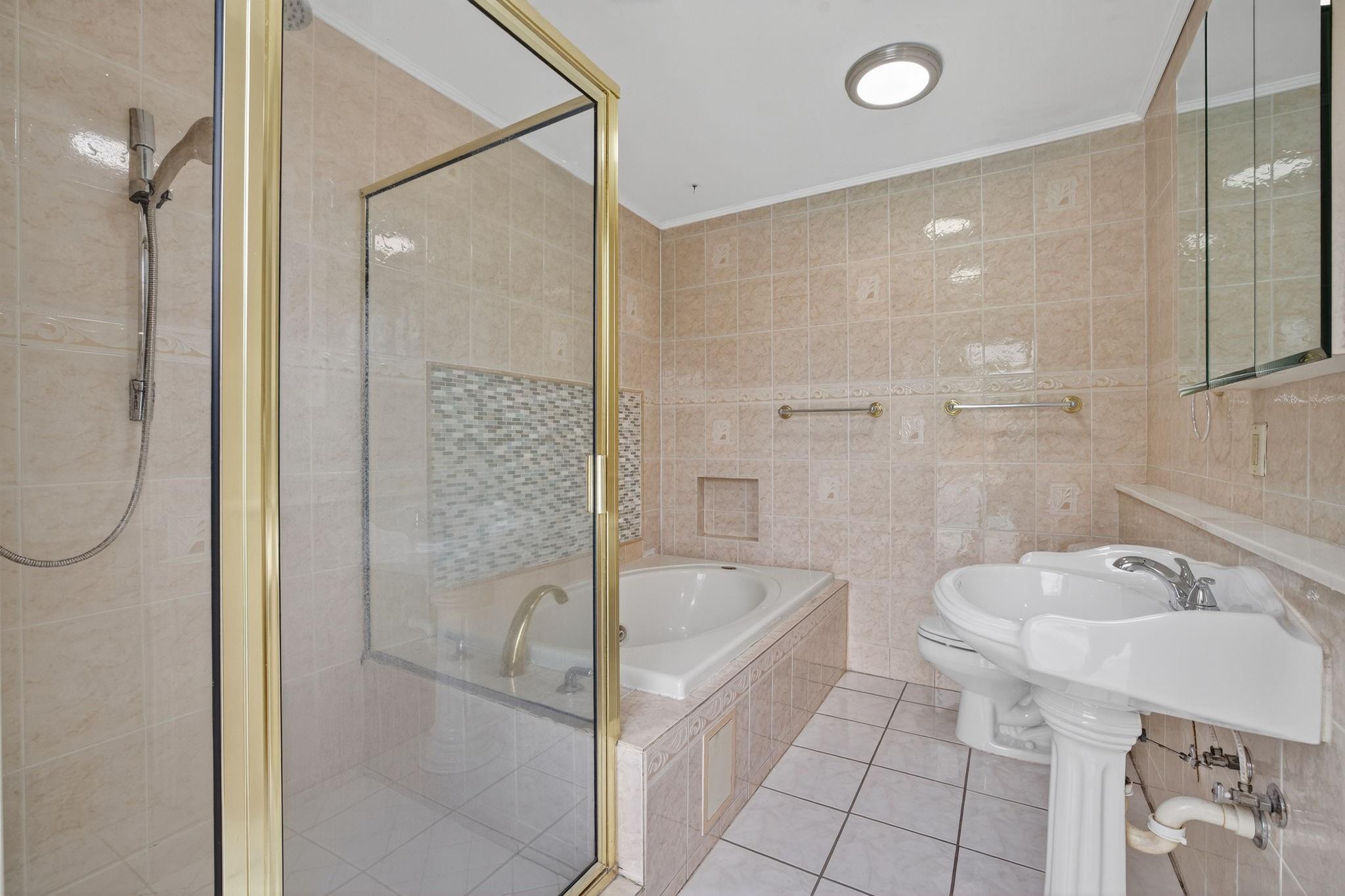 Riverland Village Sec One - Residential