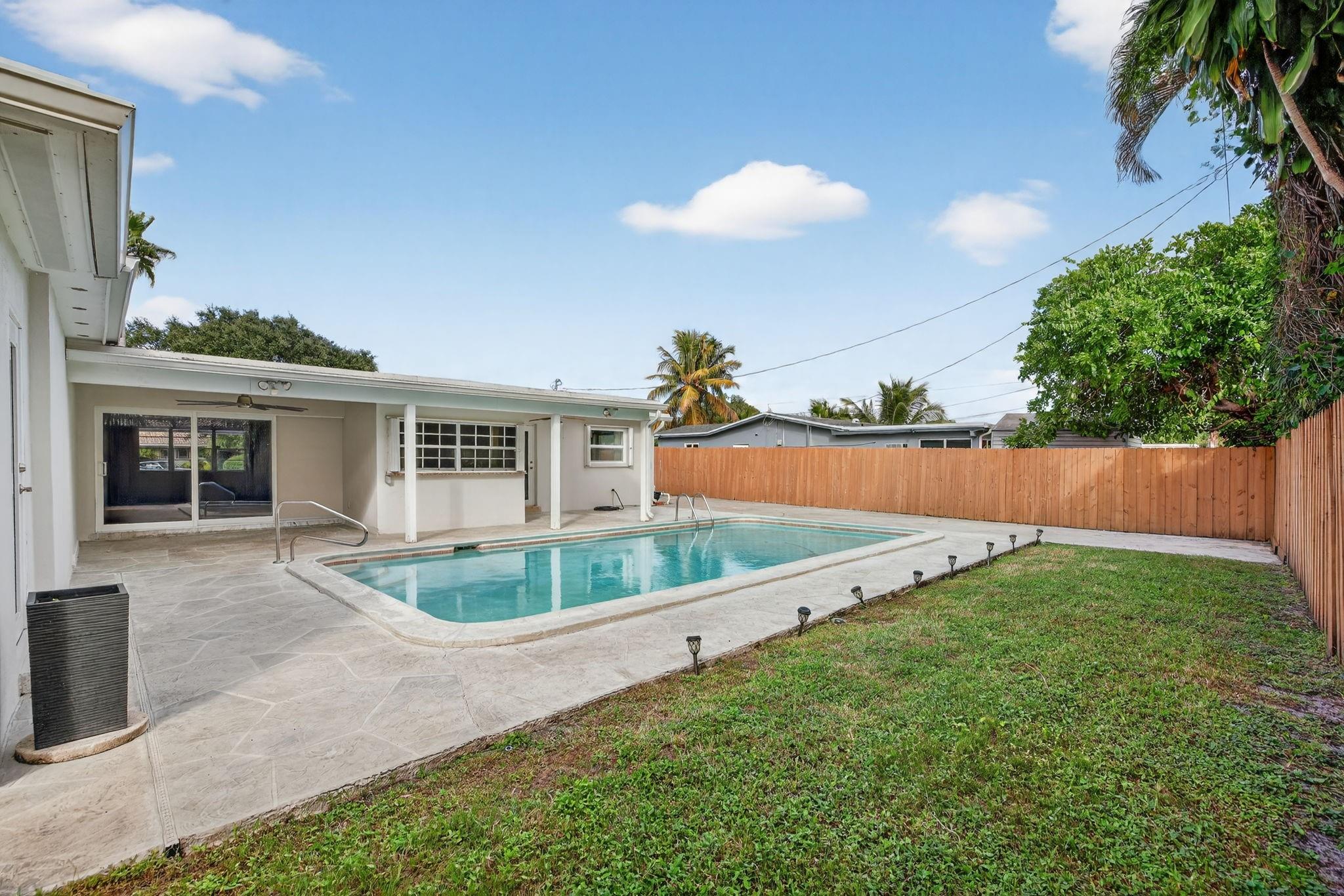 Riverland Village Sec One - Residential