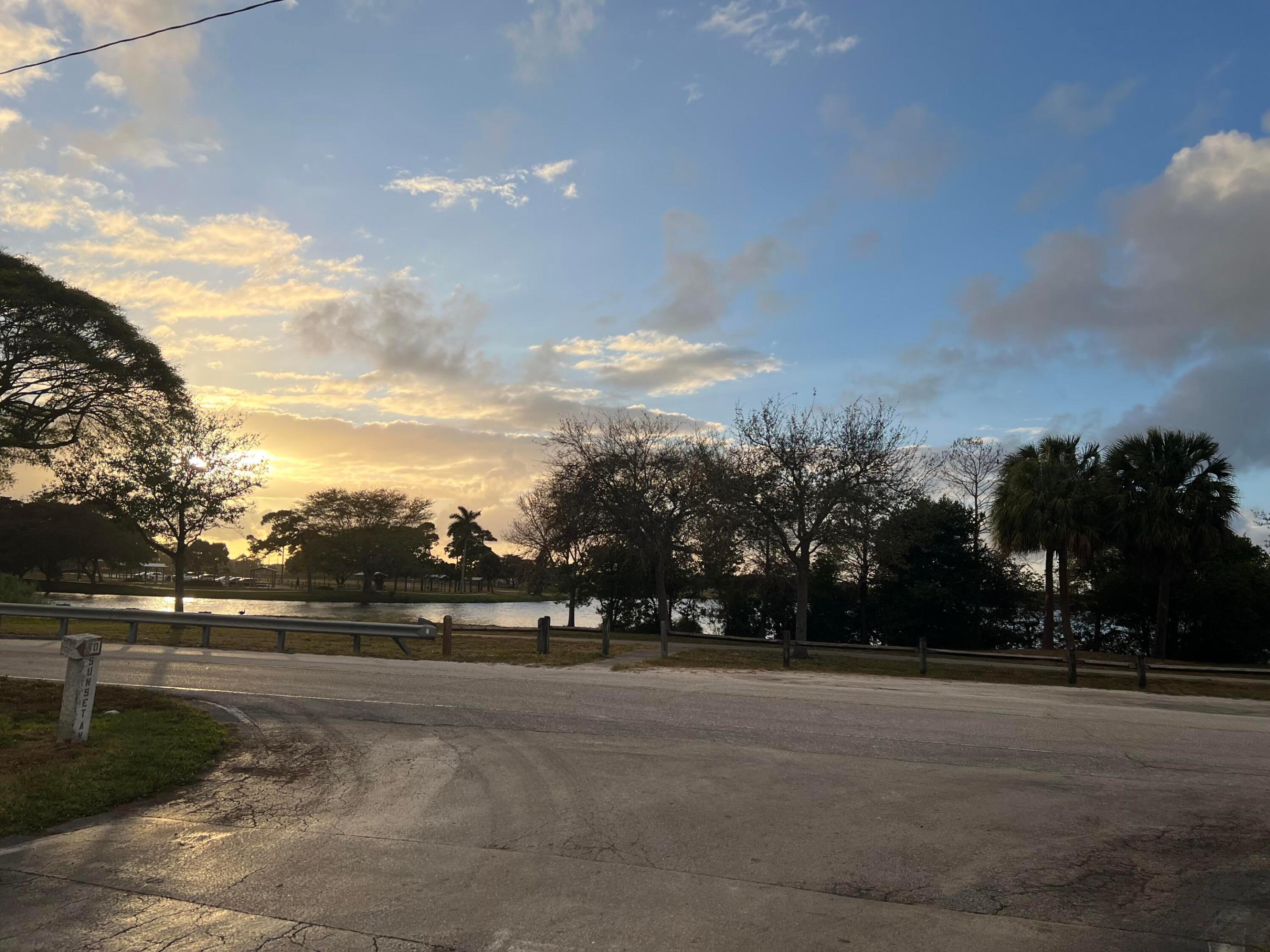 LAKESIDE POINT APT 7 CONDO - Residential