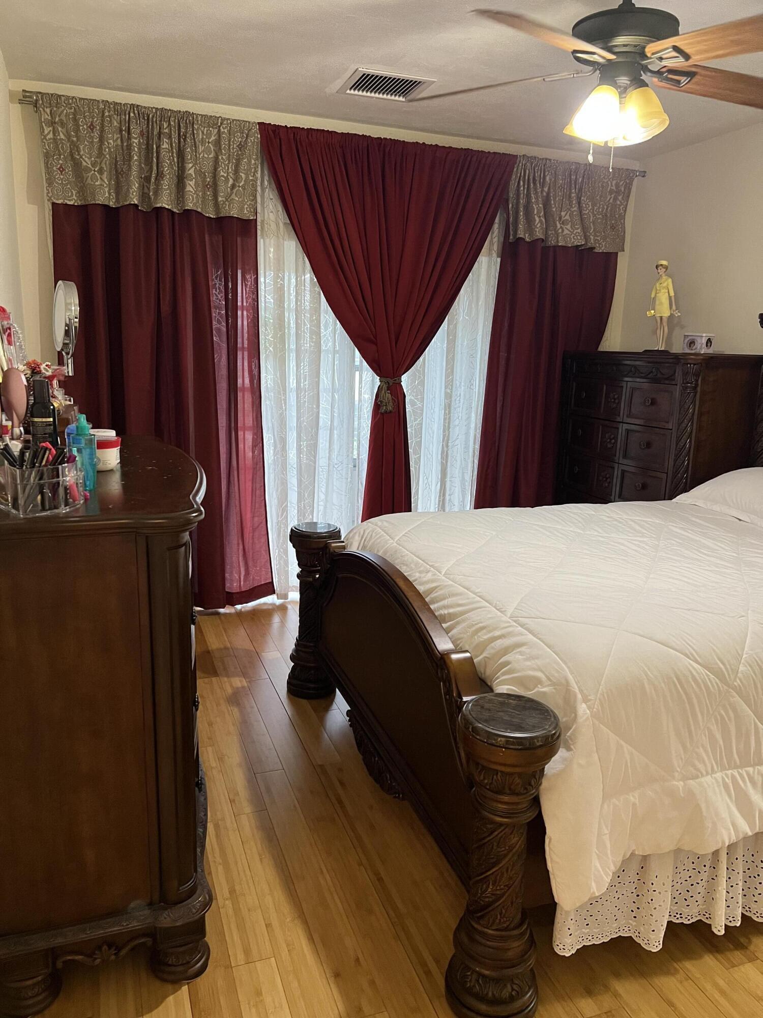 LAKESIDE POINT APT 7 CONDO - Residential