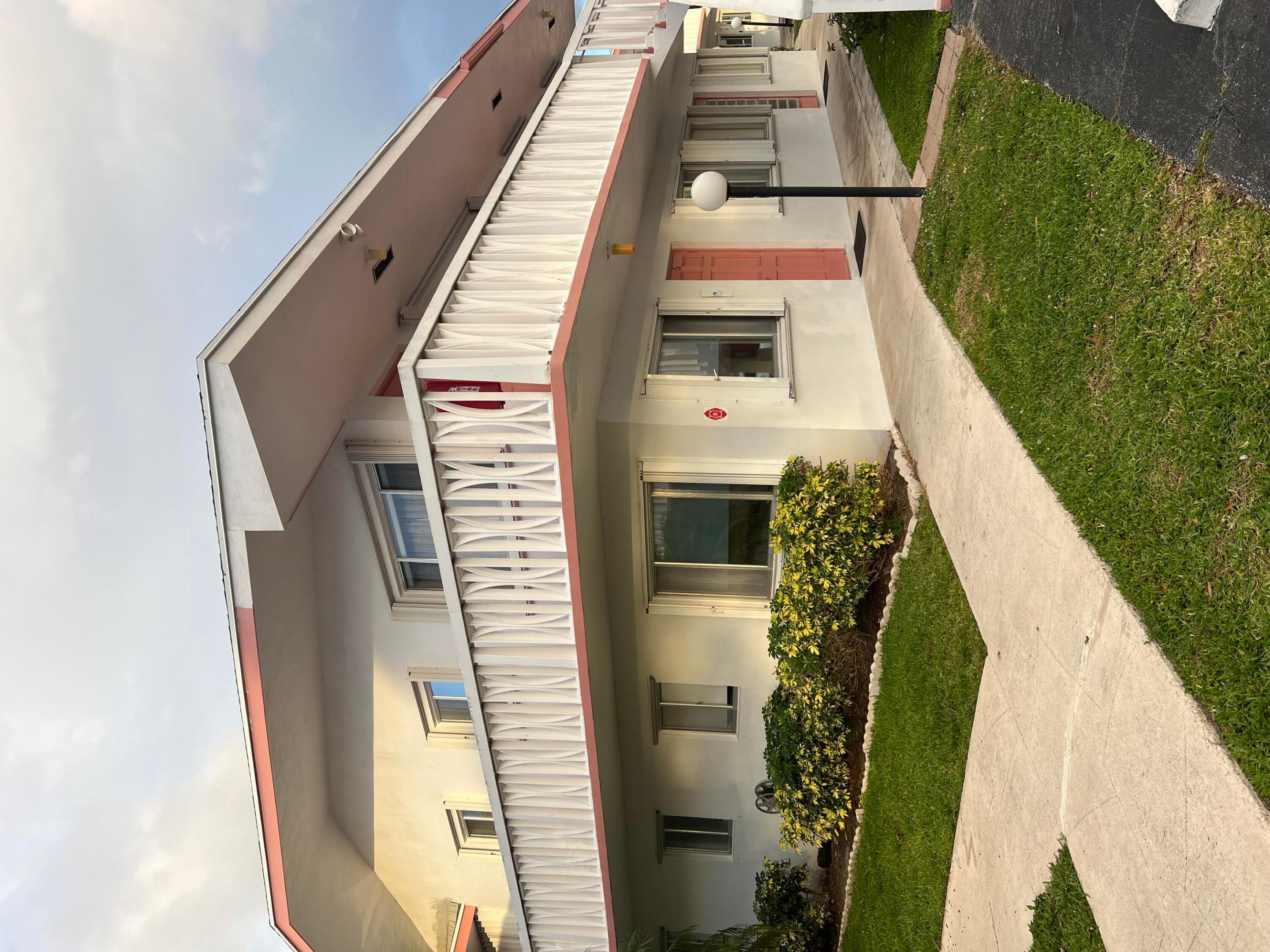 LAKESIDE POINT APT 7 CONDO - Residential