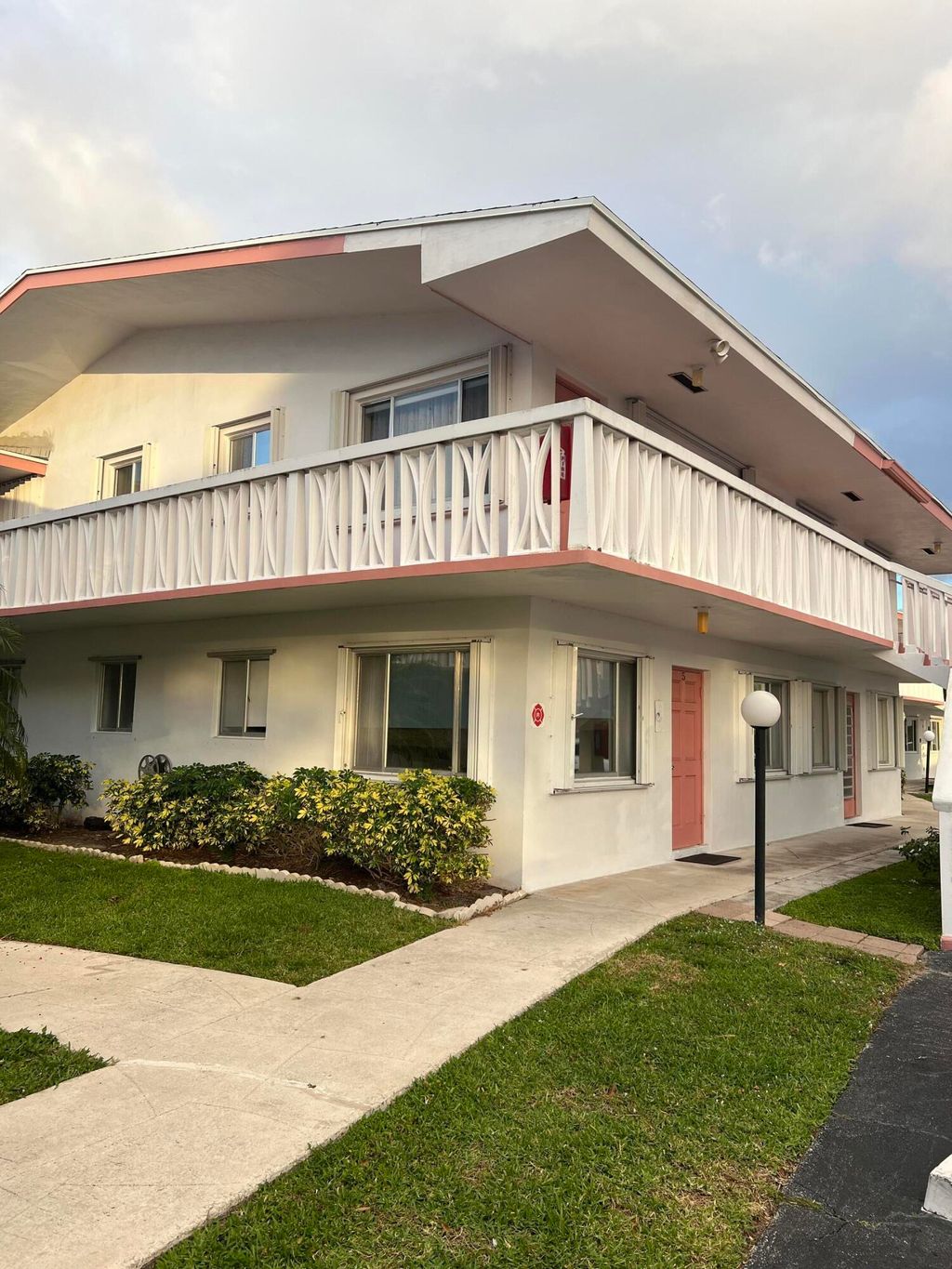 Photo of 2286 Lake Osborne Drive #16, Lake Worth Beach, FL 33461 (MLS # R11168376)