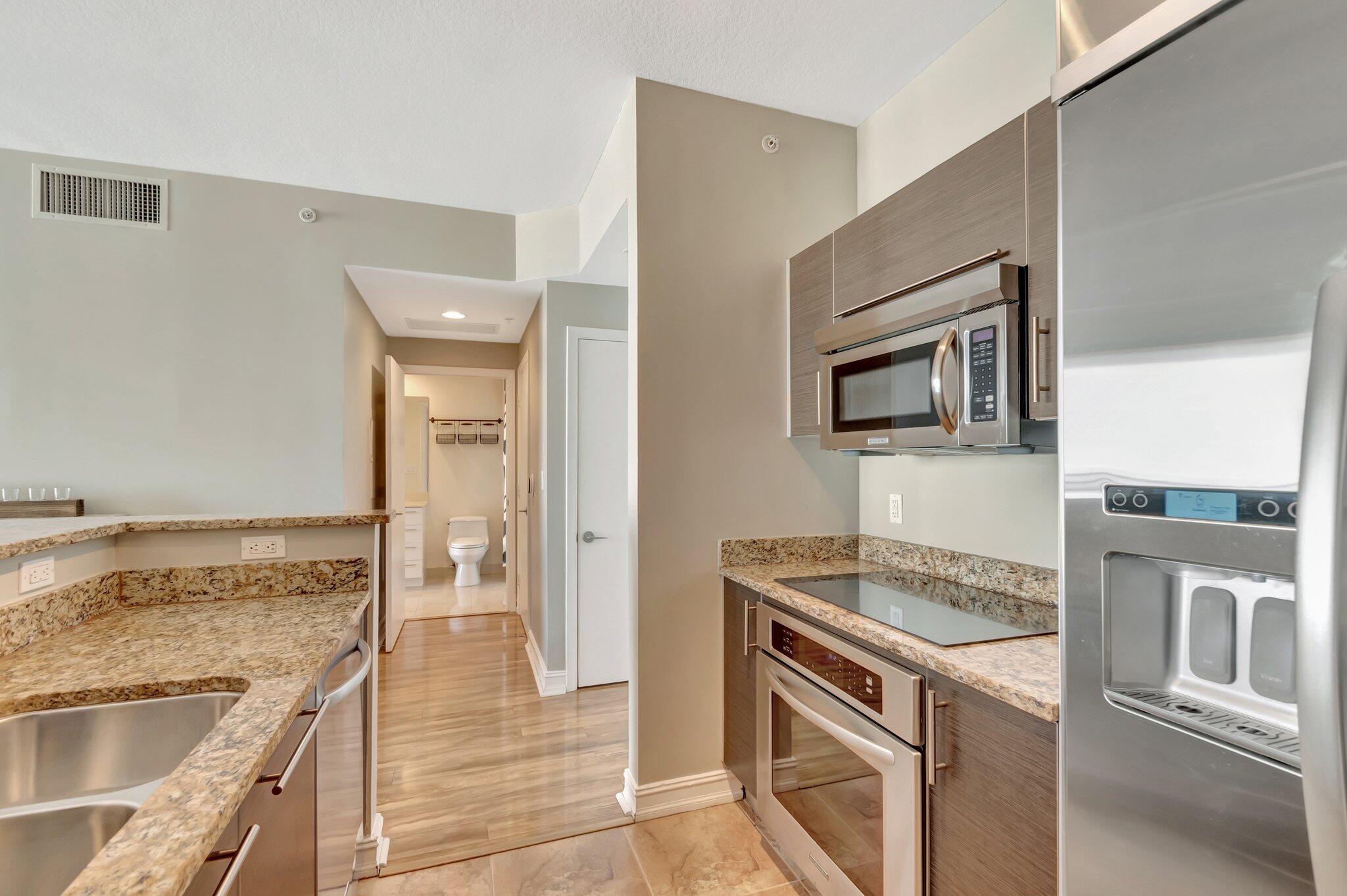 550 Okeechobee Boulevard 821