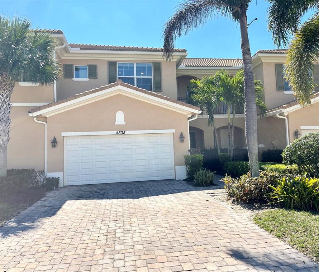 Photo of 4535 Cadiz Circle, Palm Beach Gardens, FL 33418 (MLS # R10870122)