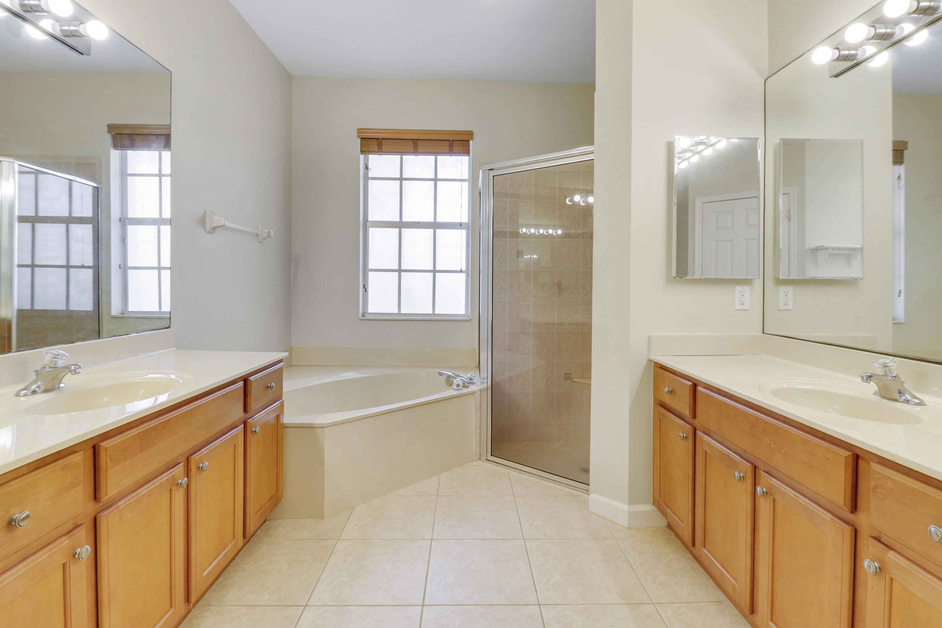 HAMILTON BAY SEC 2 - Residential