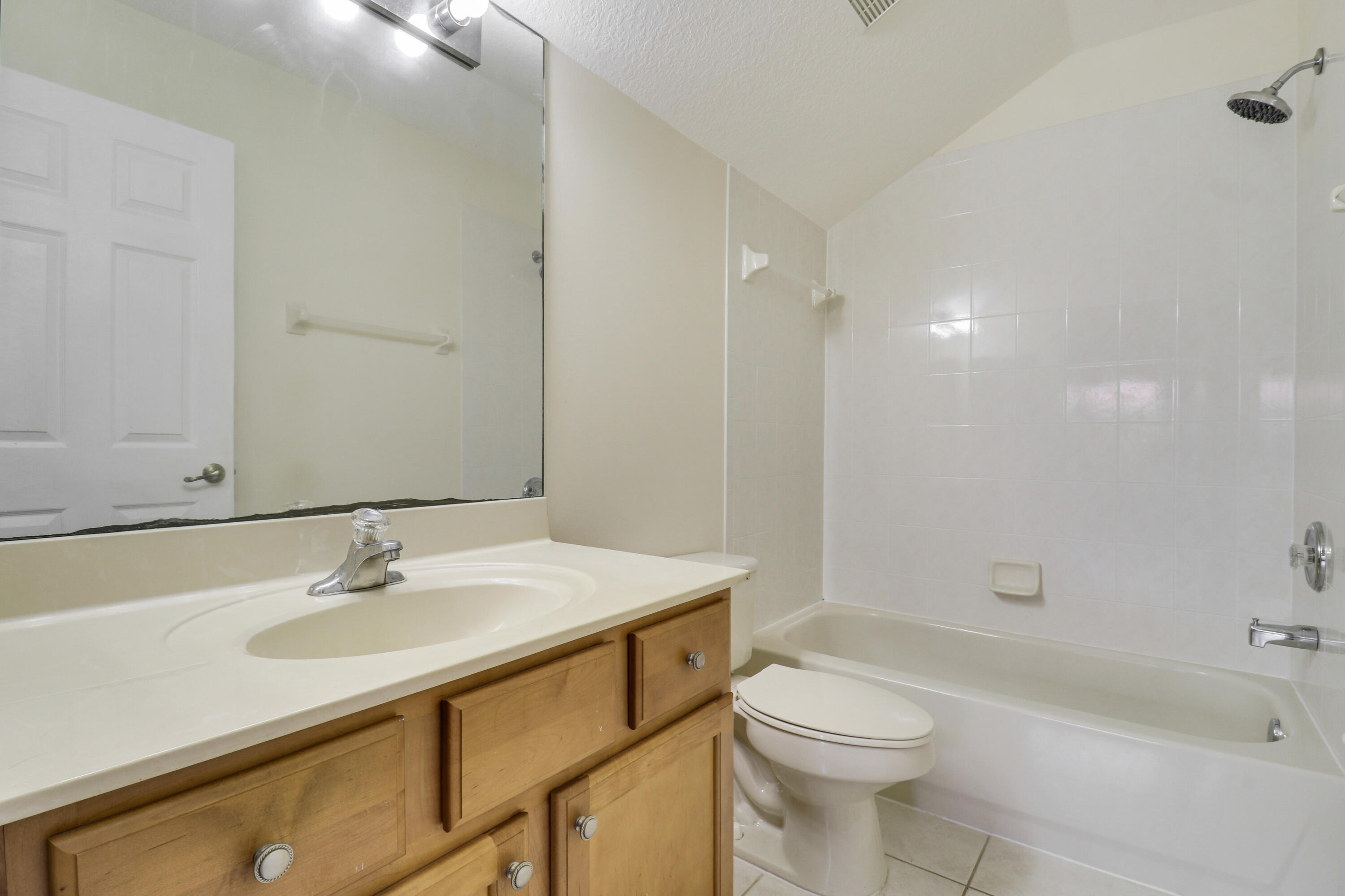 HAMILTON BAY SEC 2 - Residential