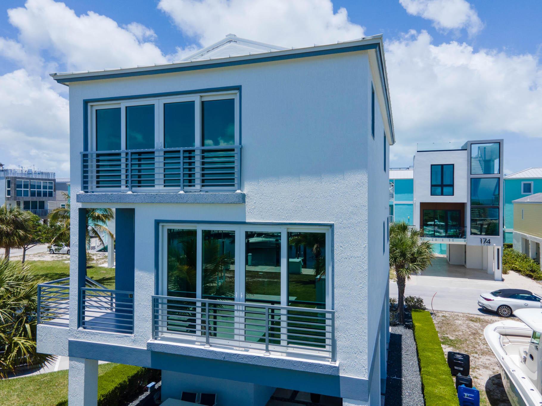 94825 Overseas Highway 204