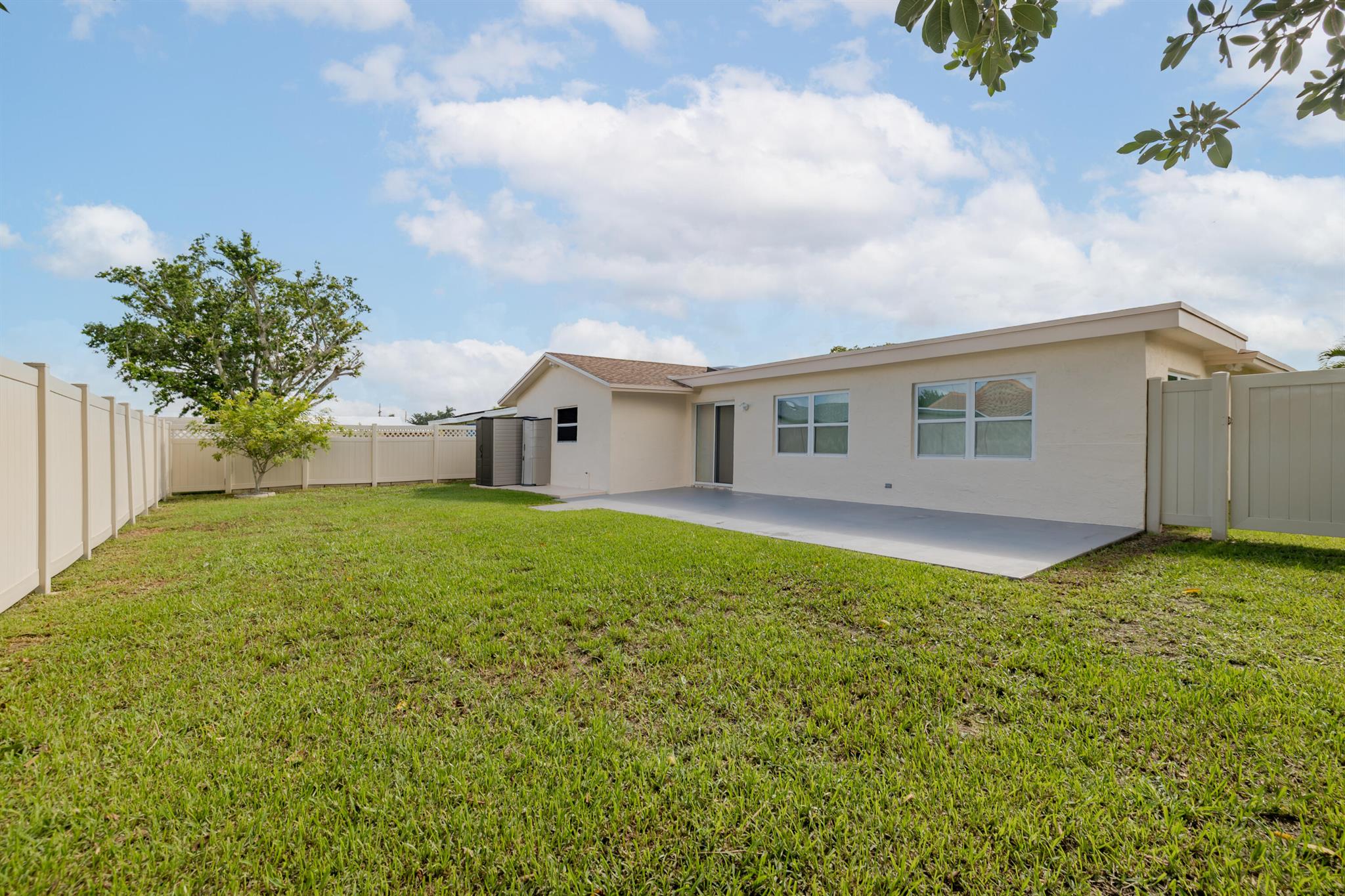 8111 NW 94th Avenue