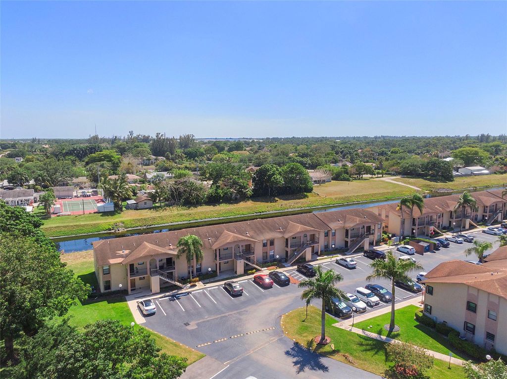 Photo of 9431 N Boca Cove Circle #1007, Boca Raton, FL 33428 (MLS # F10434570)