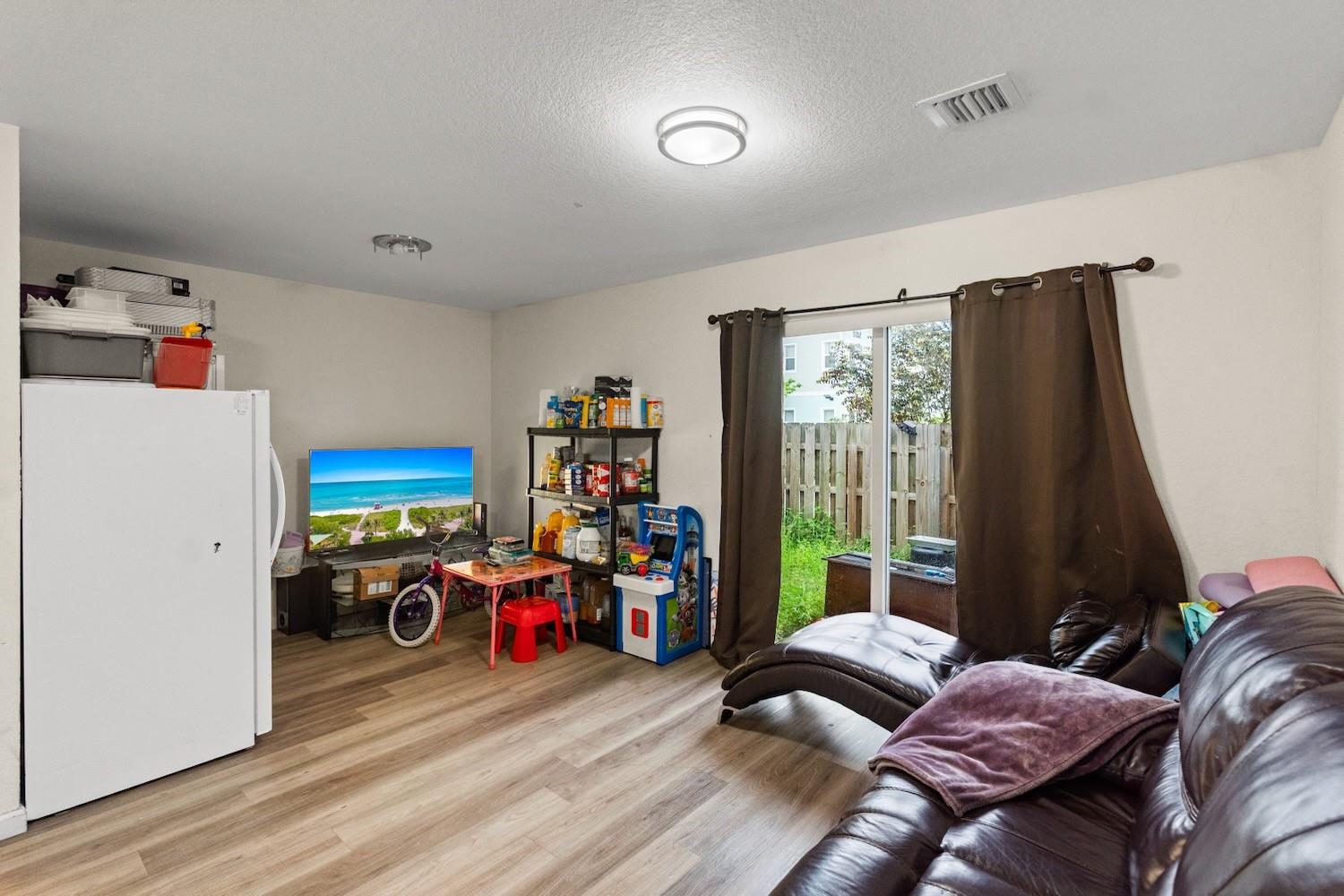 Souther Pointe Villas - Residential