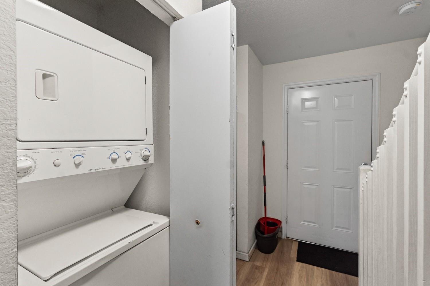 Souther Pointe Villas - Residential