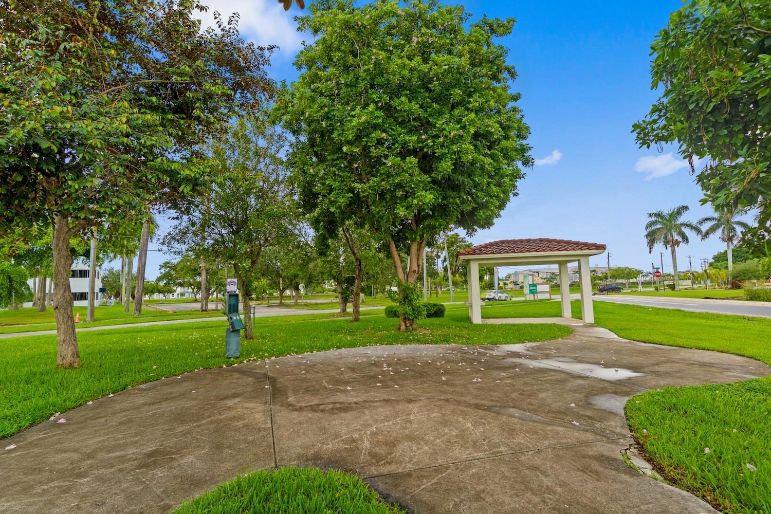 Souther Pointe Villas - Residential