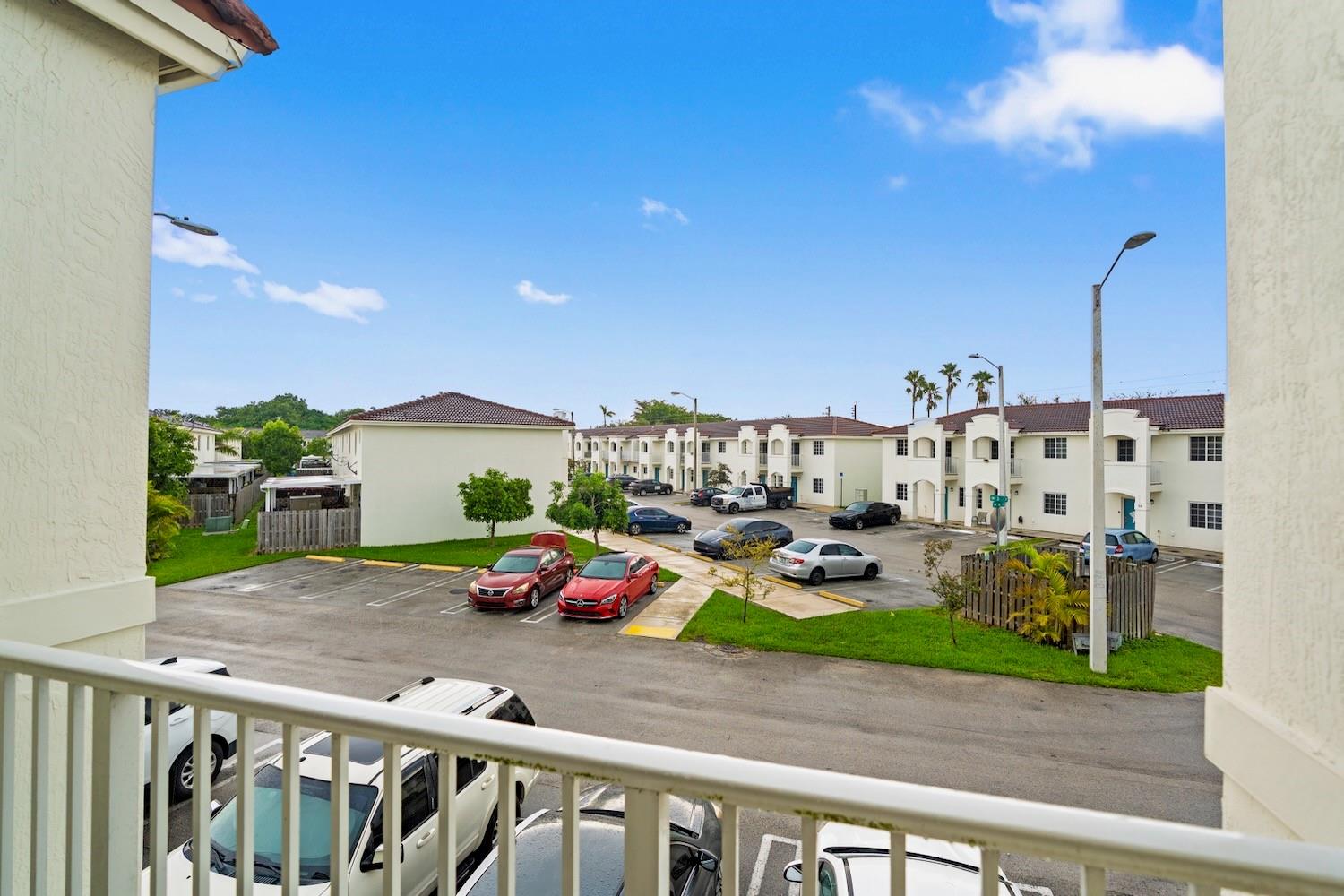 Souther Pointe Villas - Residential