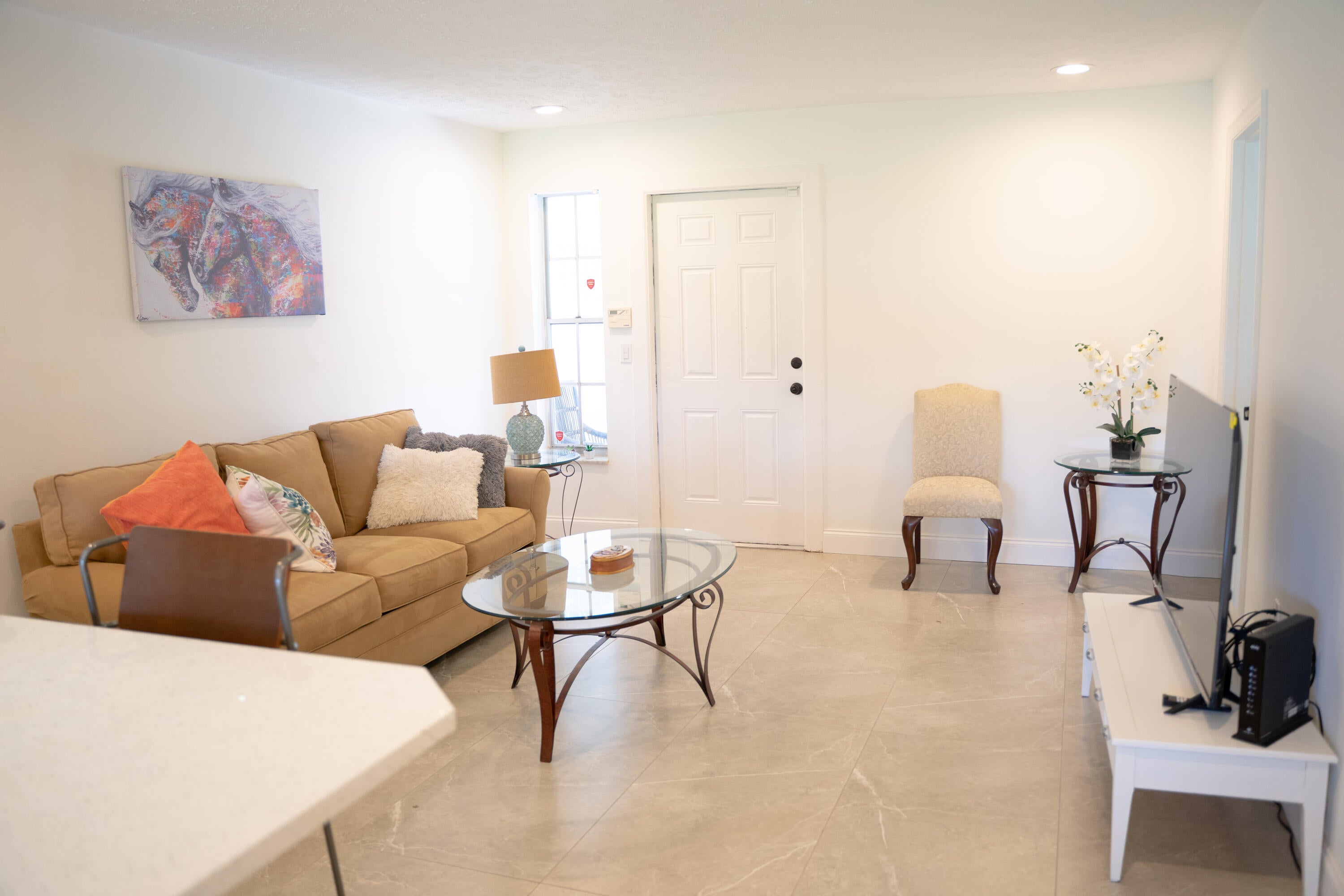 View photos, virtual tours, details... 1425 RIVERSIDE Circle
