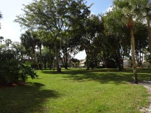 SHORES AT WELLINGTON COND - Residential