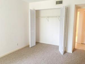 SHORES AT WELLINGTON COND - Residential