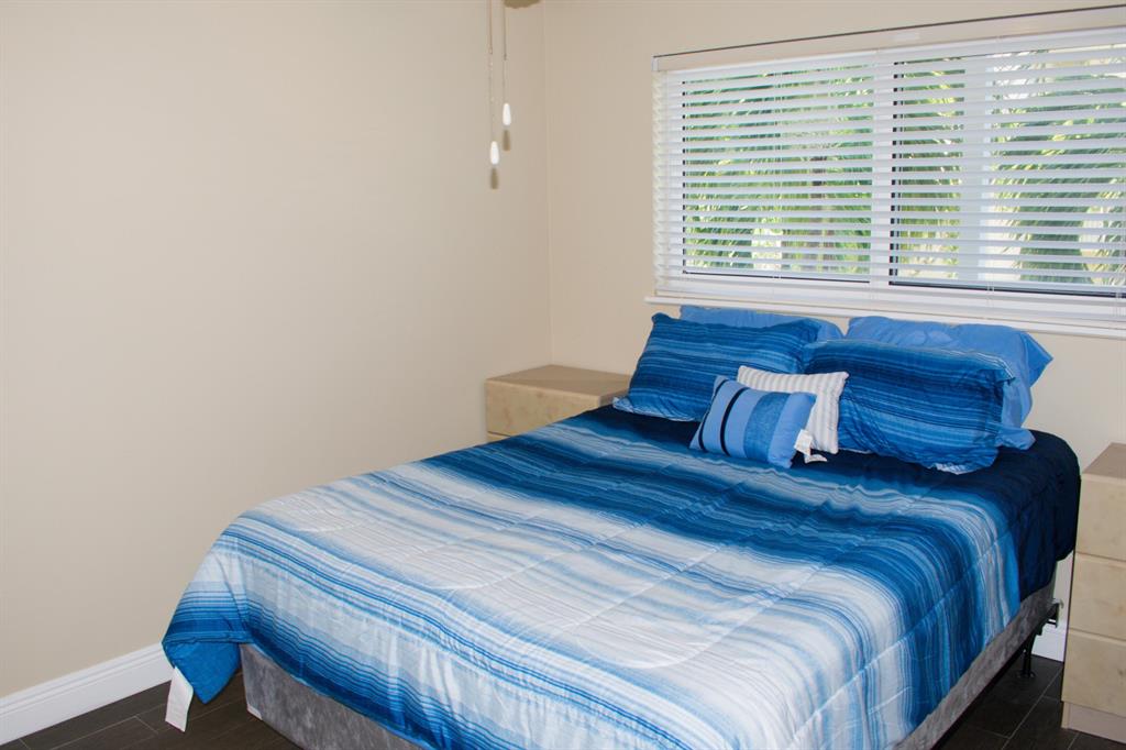 BERMUDA CAY CONDO - Residential