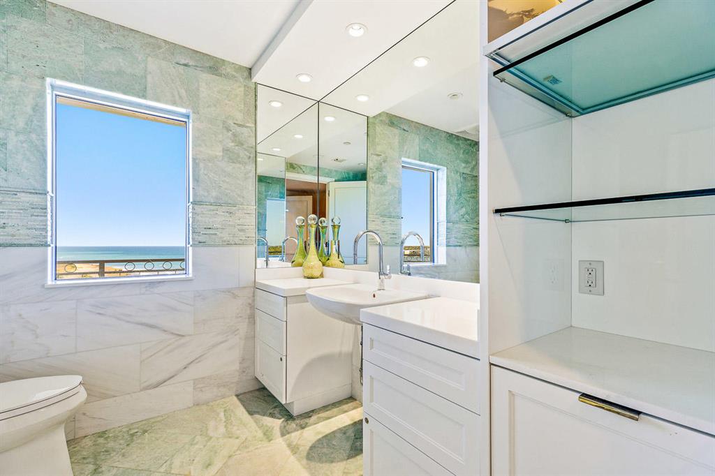 Claridge Jupiter Island Condo - Residential