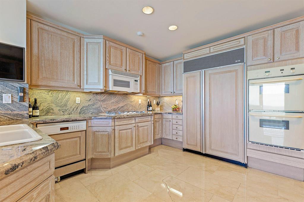 Claridge Jupiter Island Condo - Residential