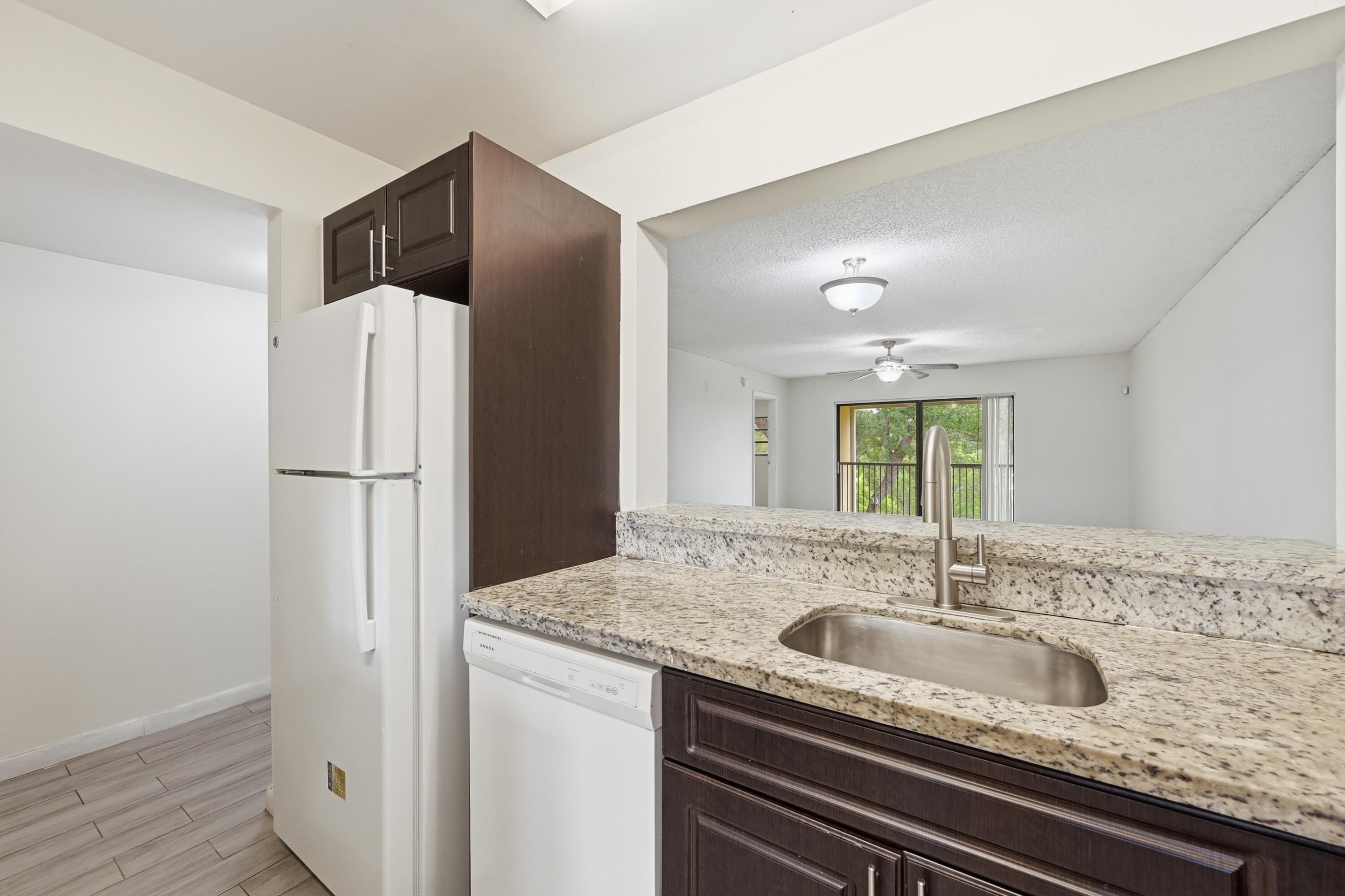 SAXON WOODS SOUTH CONDO - Residential Lease