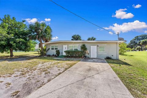 Treasure Coast Fixer Uppers 33 507 Gardenia Avenue Fort Pierce FL 34982