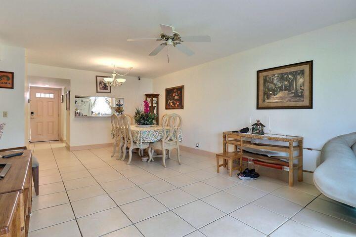 12022 W Greenway Drive 201