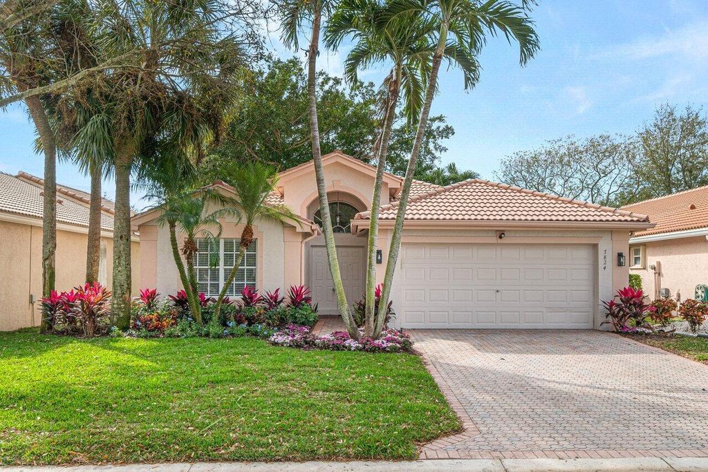 Photo of 7824 San Isidro Street, Boynton Beach, FL 33437 (MLS # R10864556)