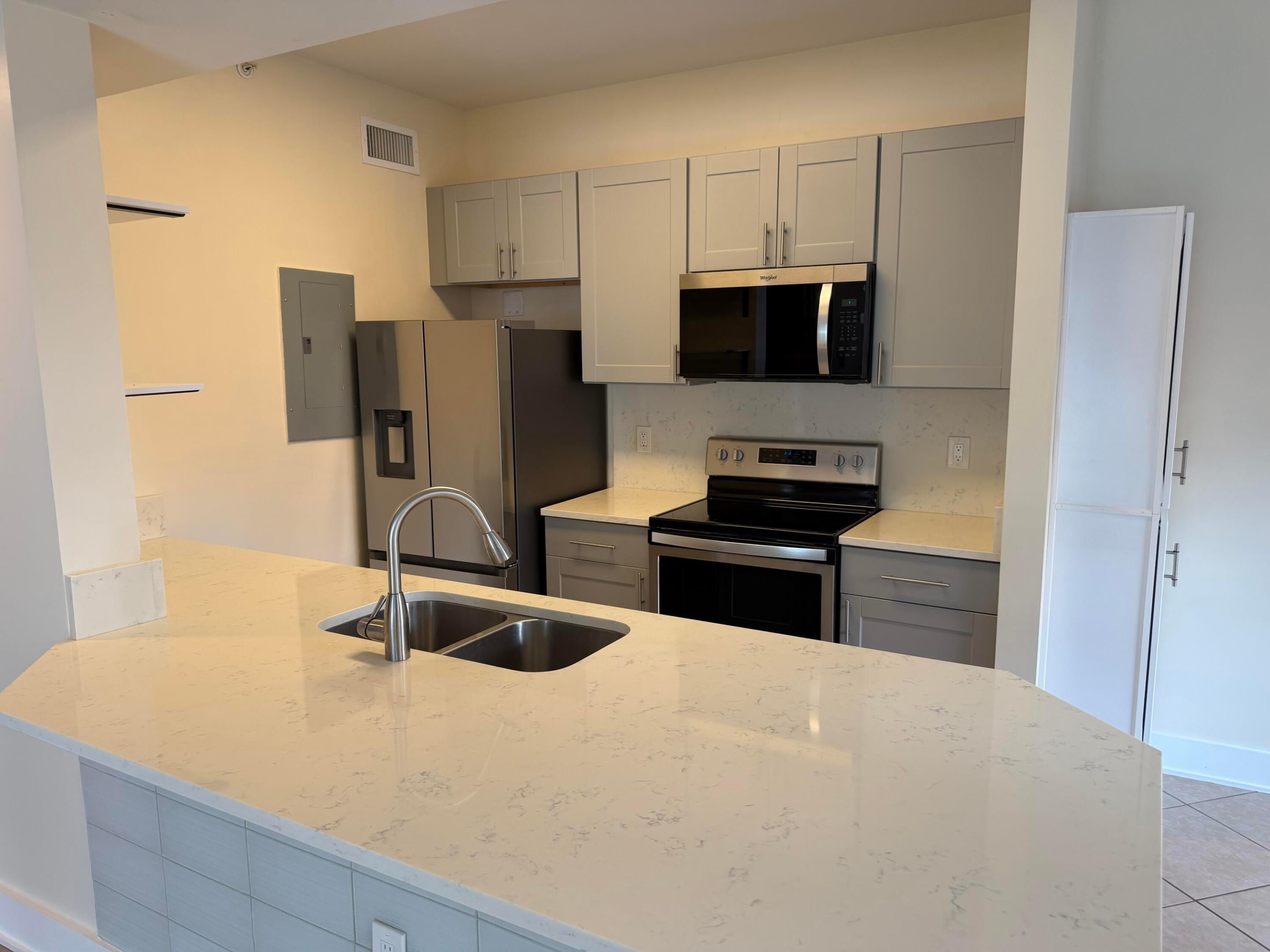 1000 Scotia Drive 102