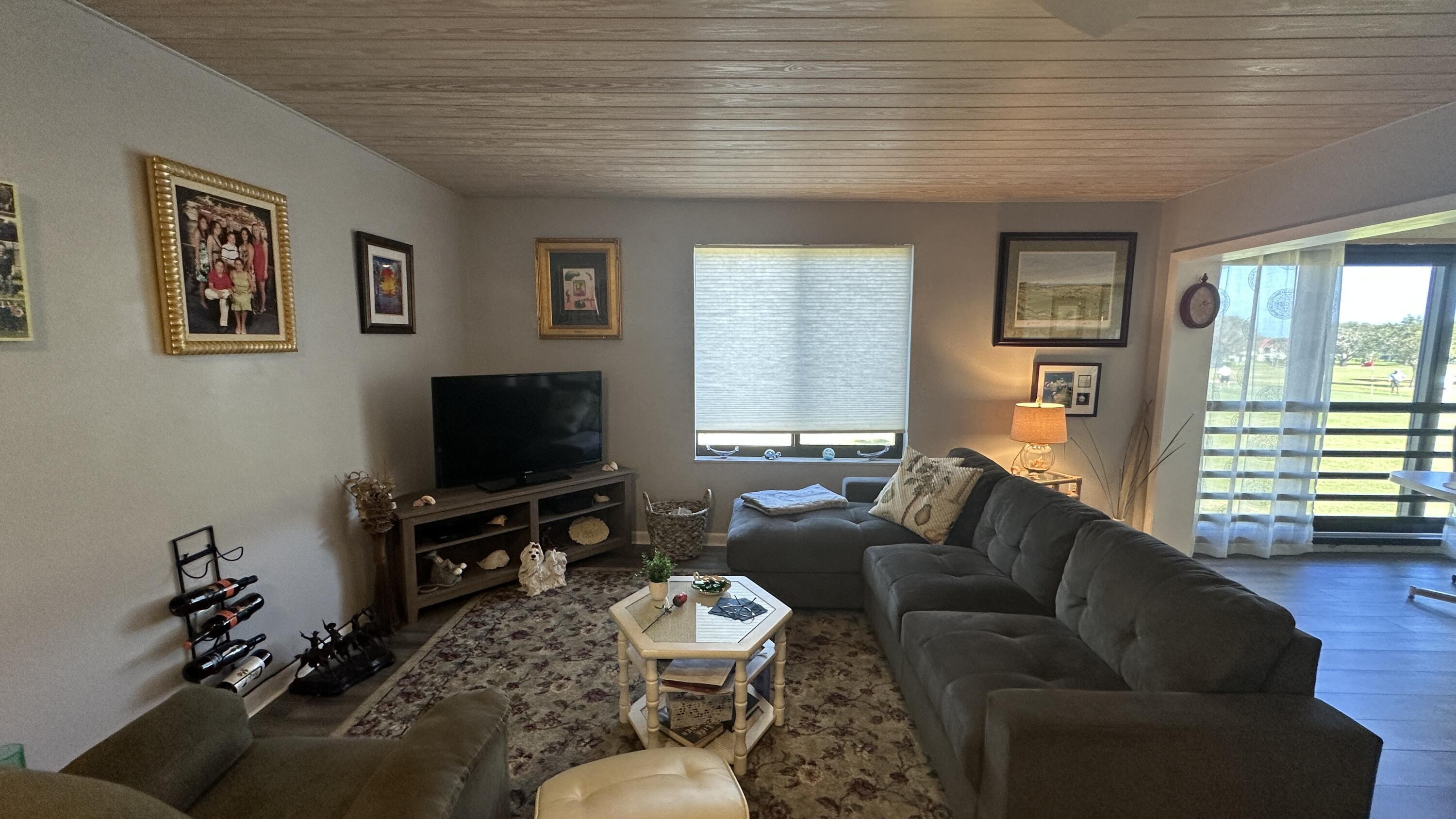 MILES GRANT CONDO - Residential