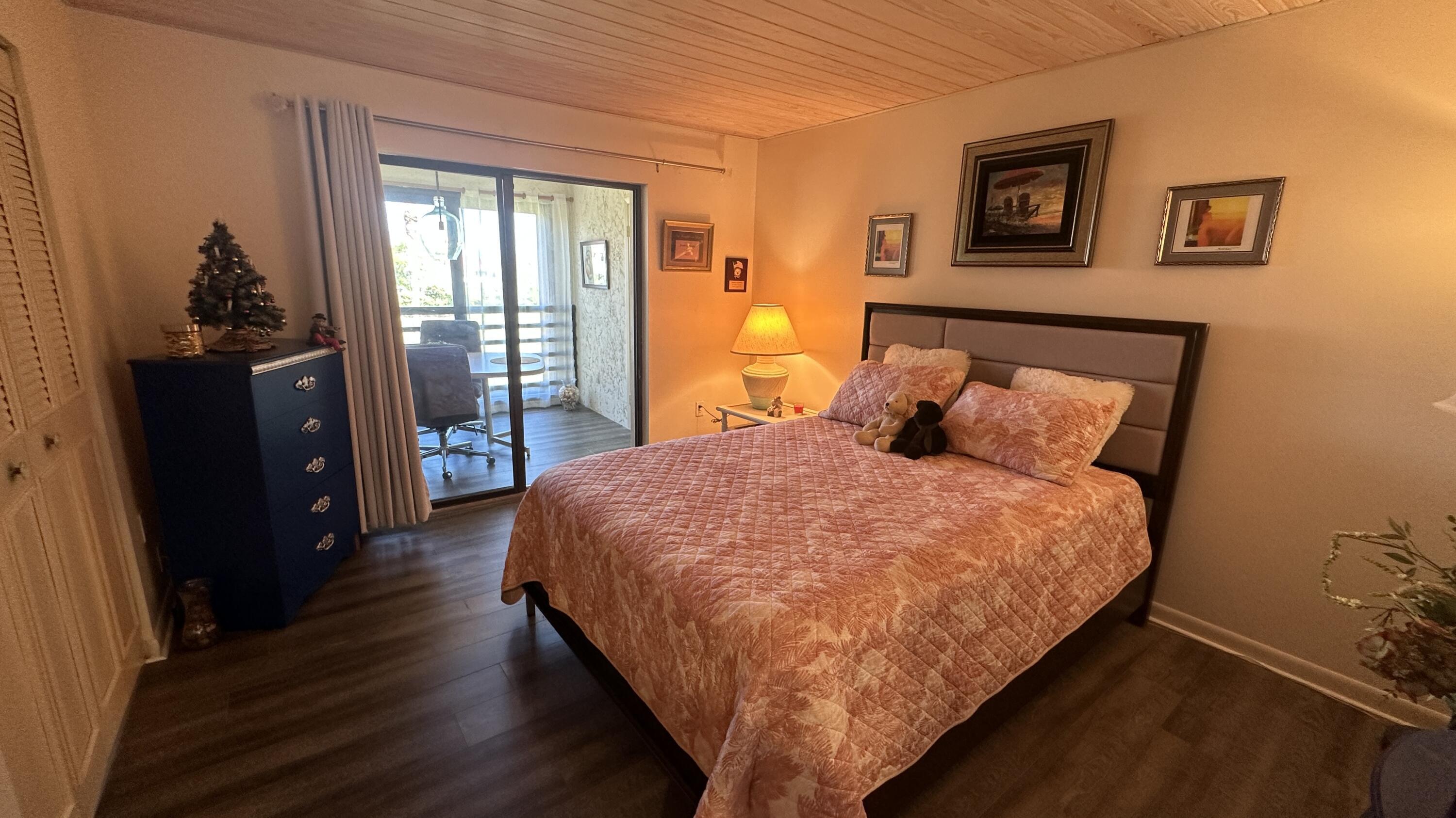 MILES GRANT CONDO - Residential