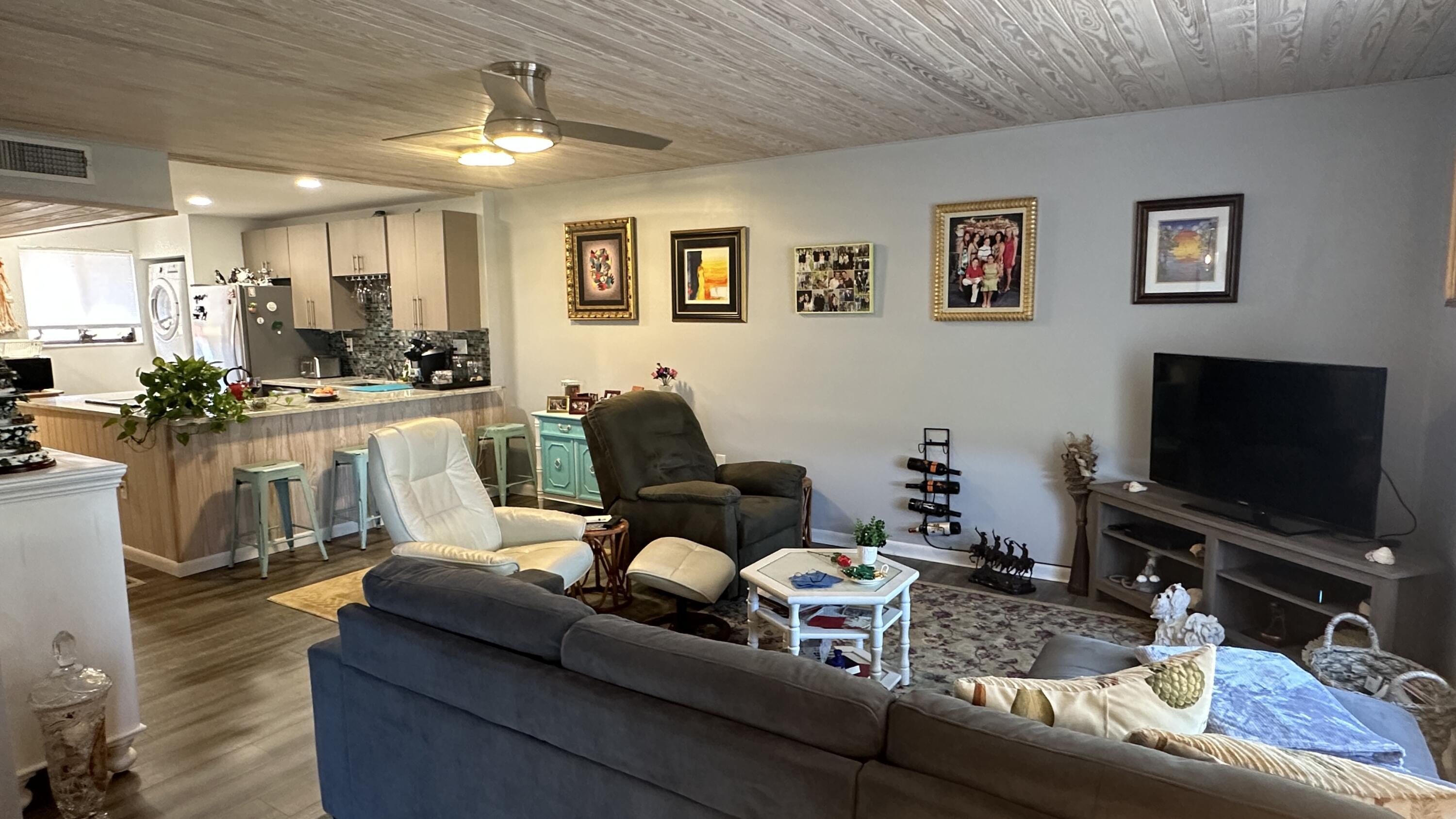 MILES GRANT CONDO - Residential