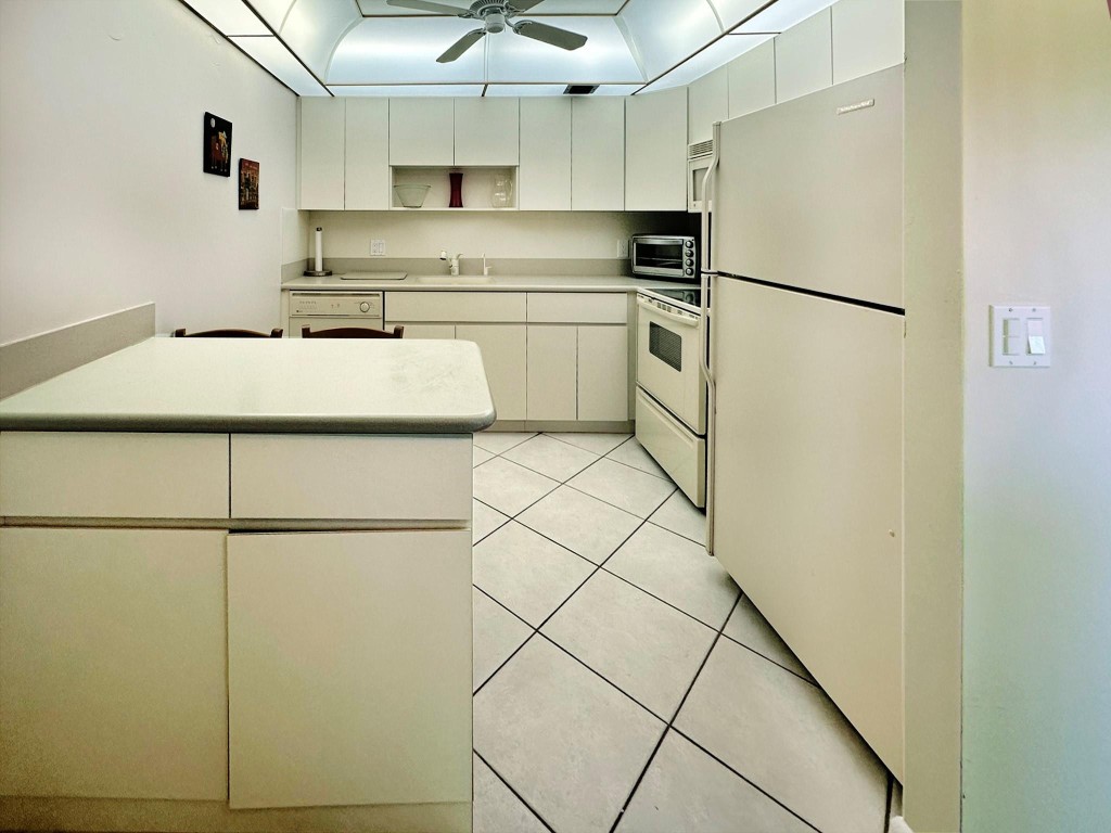 Century Village East - Residential