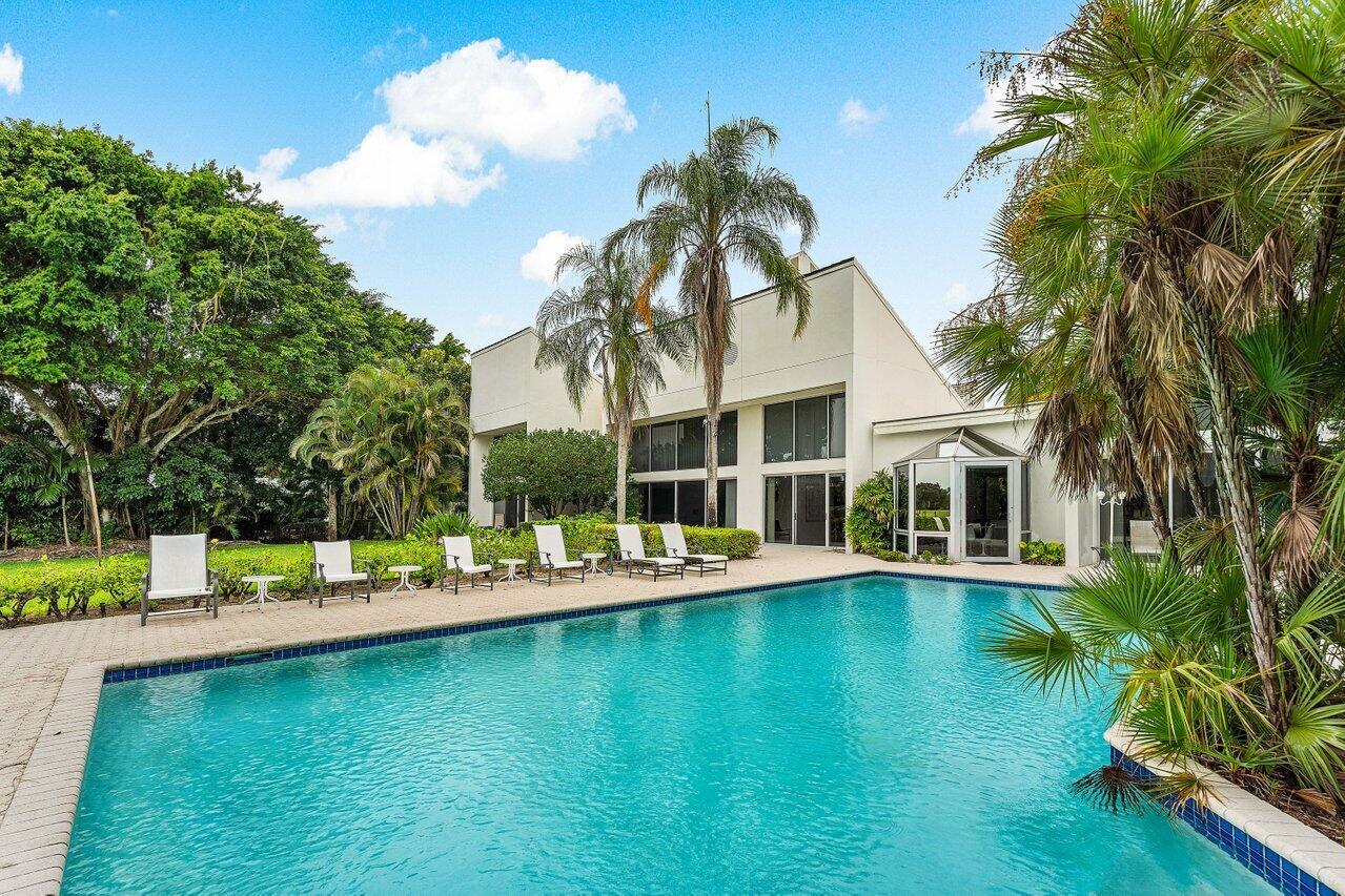 BREAKERS WEST 12 - Residential