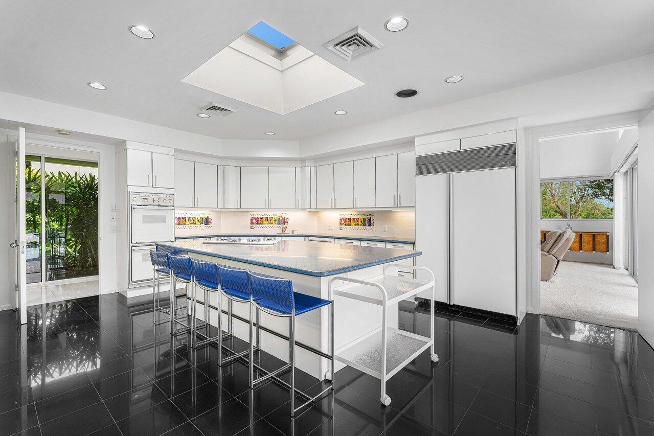 BREAKERS WEST 12 - Residential