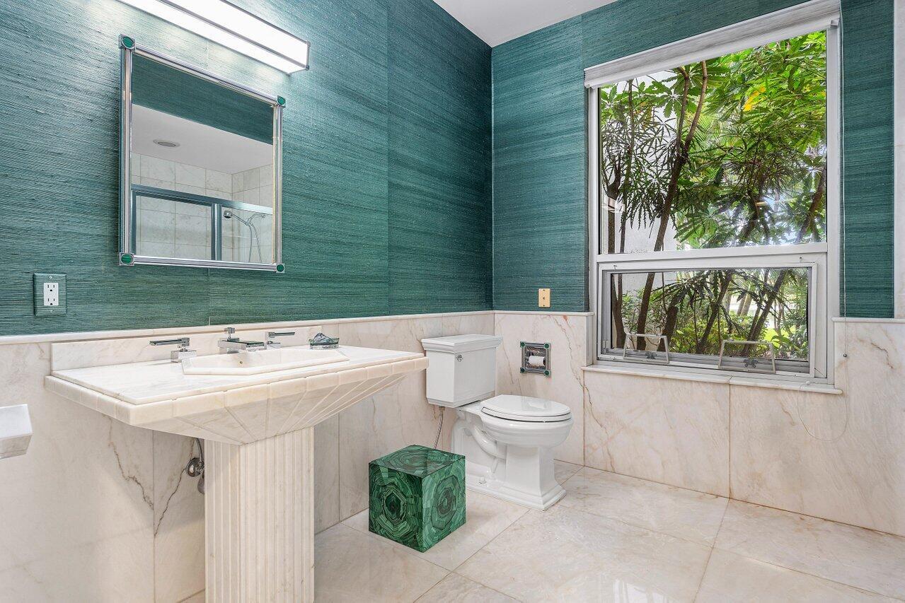 BREAKERS WEST 12 - Residential