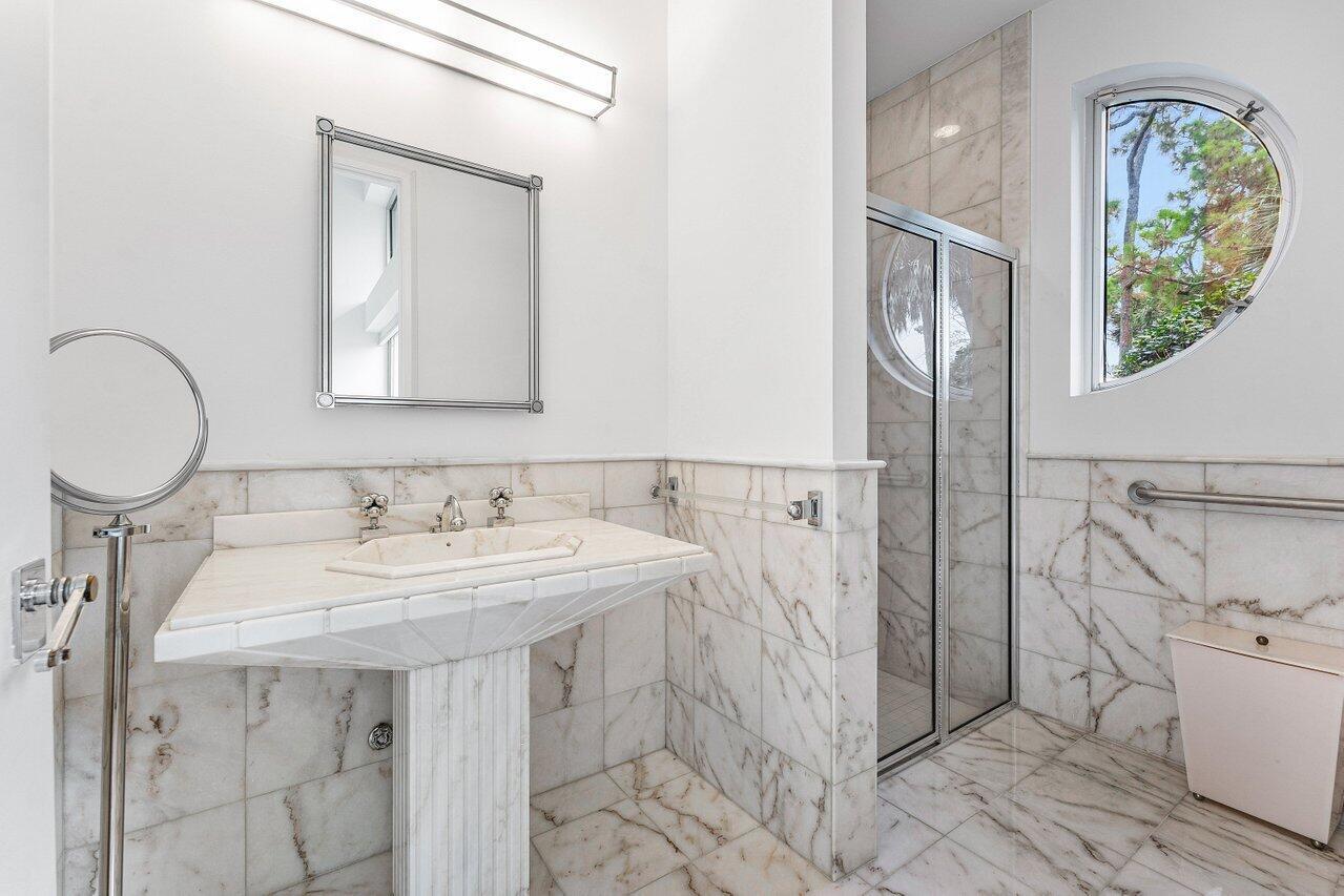 BREAKERS WEST 12 - Residential