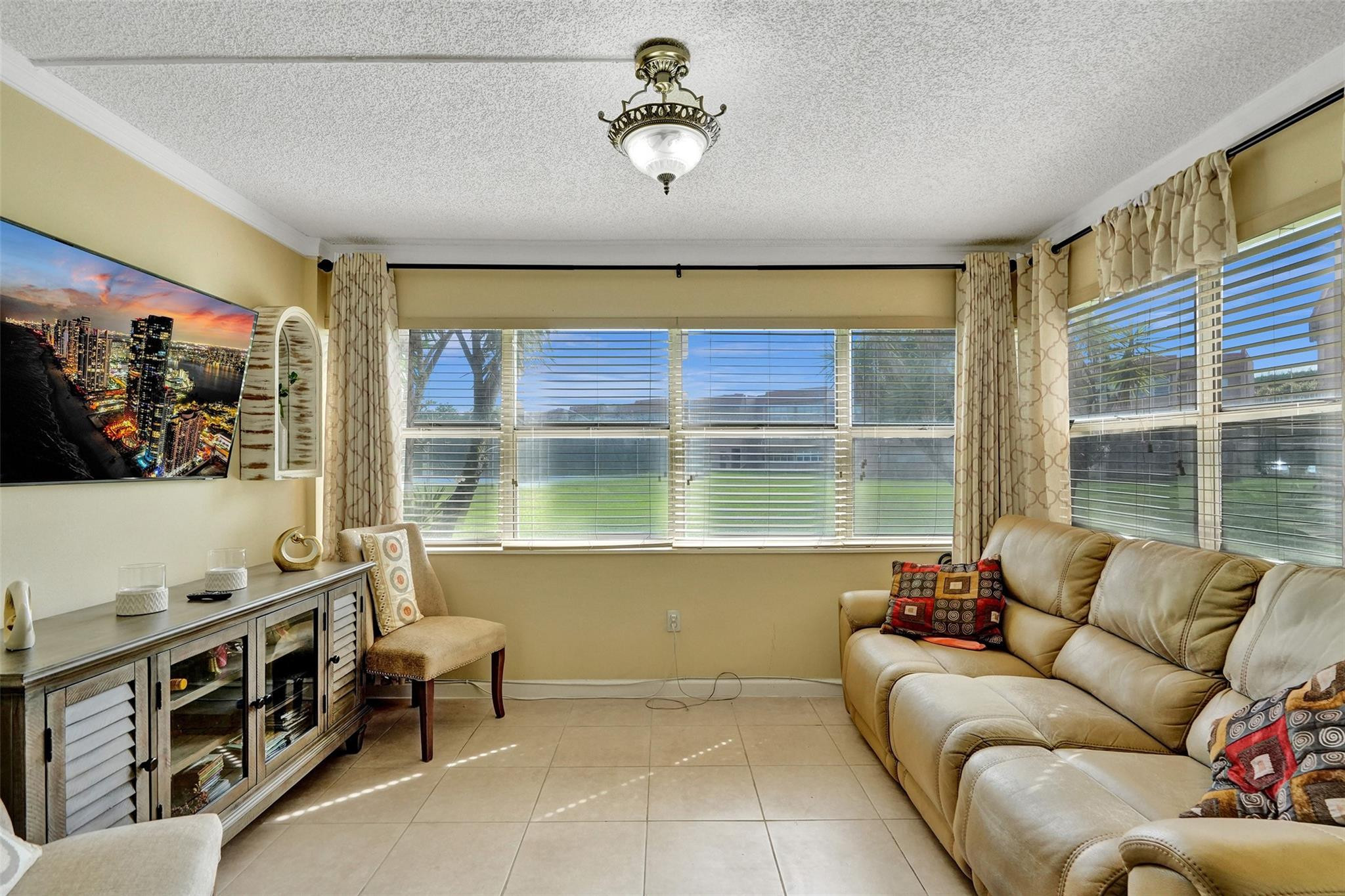 Sunrise Lakes - Residential