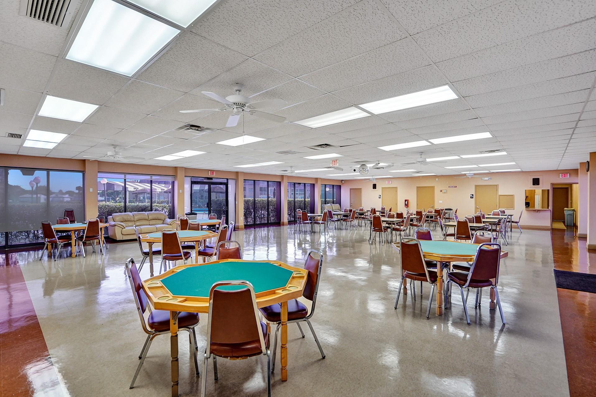 Sunrise Lakes - Residential