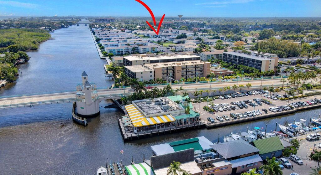 Photo of 560 Horizons W #210, Boynton Beach, FL 33435 (MLS # R11137177)