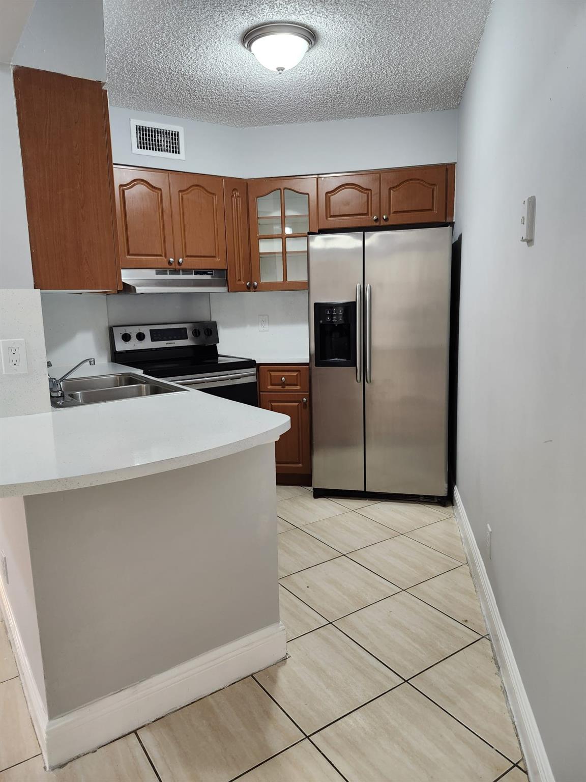 212 Lake Point Dr 211
