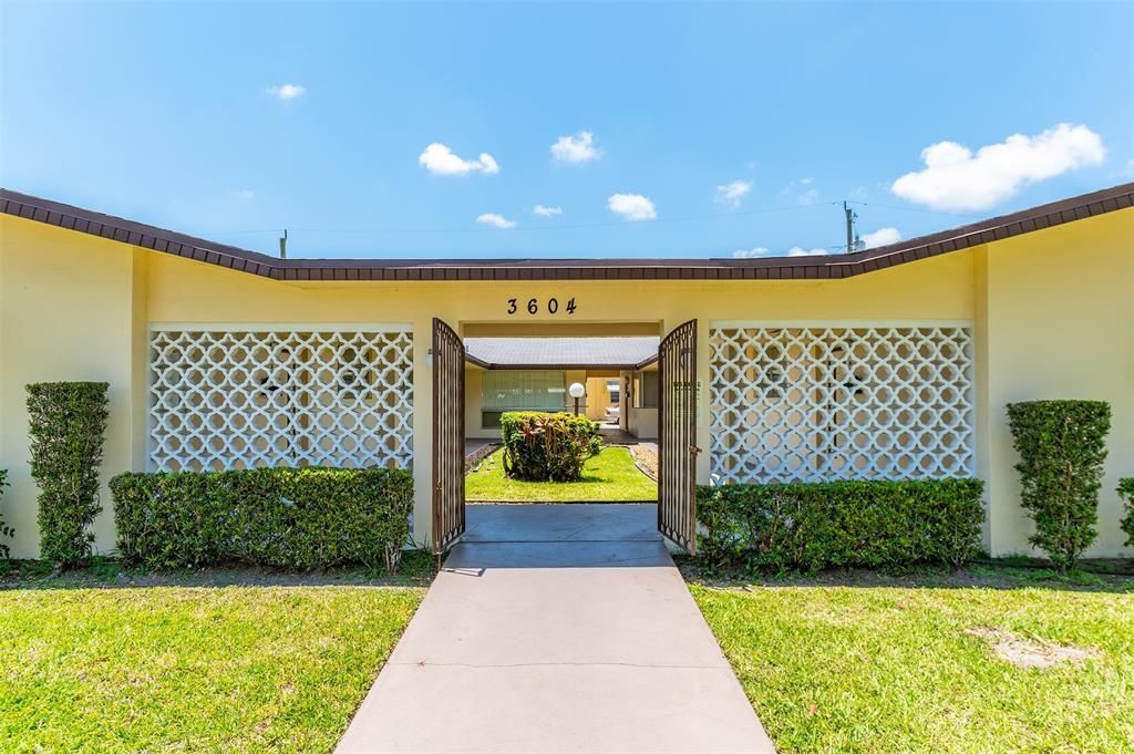 Photo of 3518 Taylor Street #4, Hollywood, FL 33021 (MLS # B26011671)