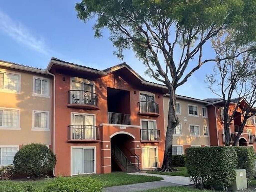 Photo of 4195 N Haverhill Road #324, West Palm Beach, FL 33417 (MLS # B26013372)