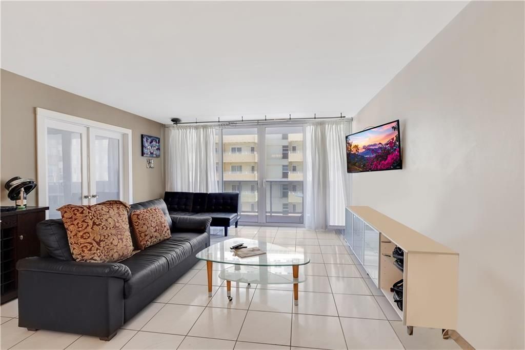 Photo of 3140 S Ocean Dr #409, Hallandale Beach, FL 33009 (MLS # F10540562)