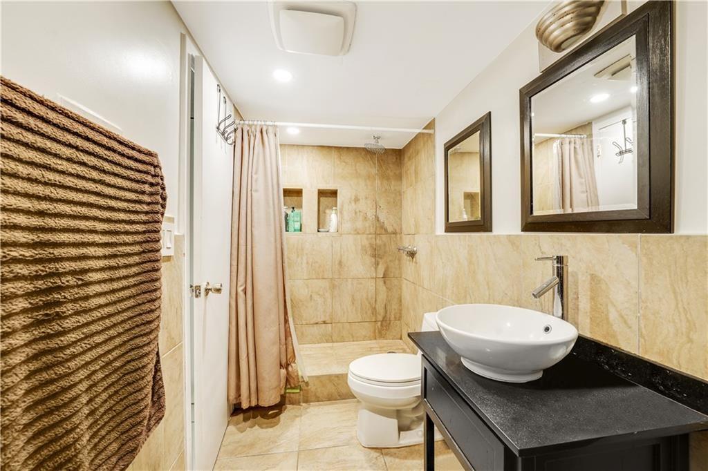 Parker Tower Condo - Residential Lease