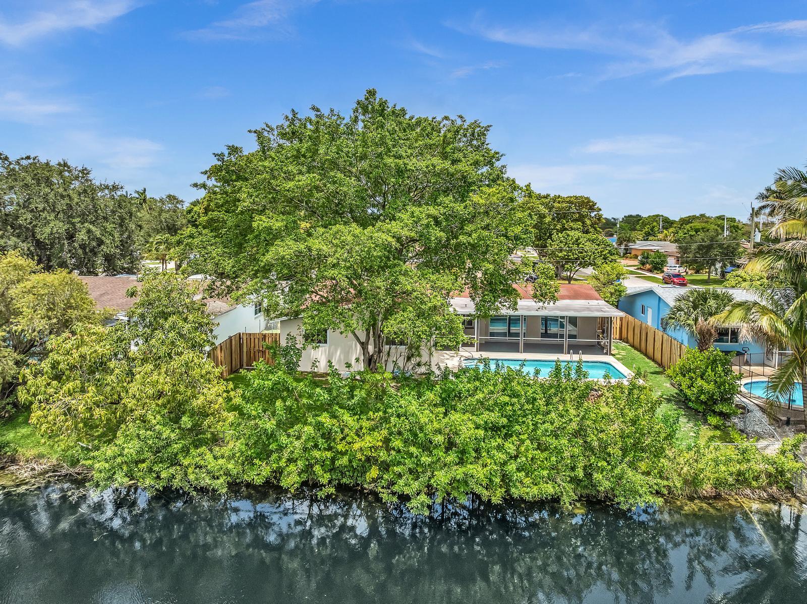 SUNRISE GOLF VILLAGE SEC 19 - Residential