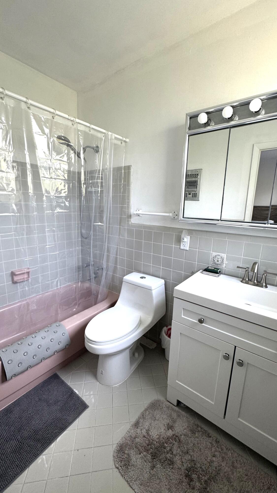 DEERFIELD SURF CLUB CO-OP - Residential Lease