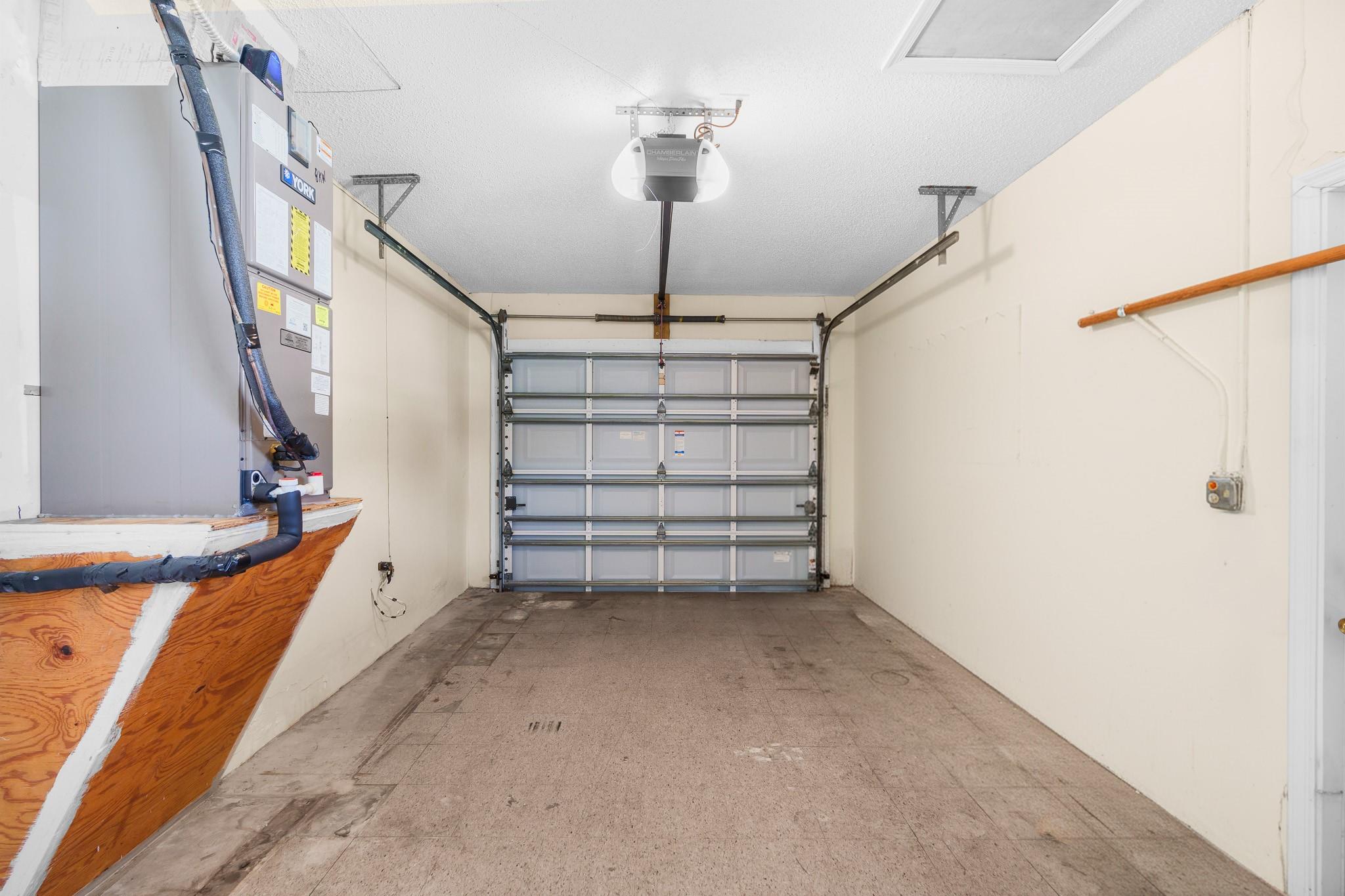 Lauderdale West 3 Sec 83- - Residential