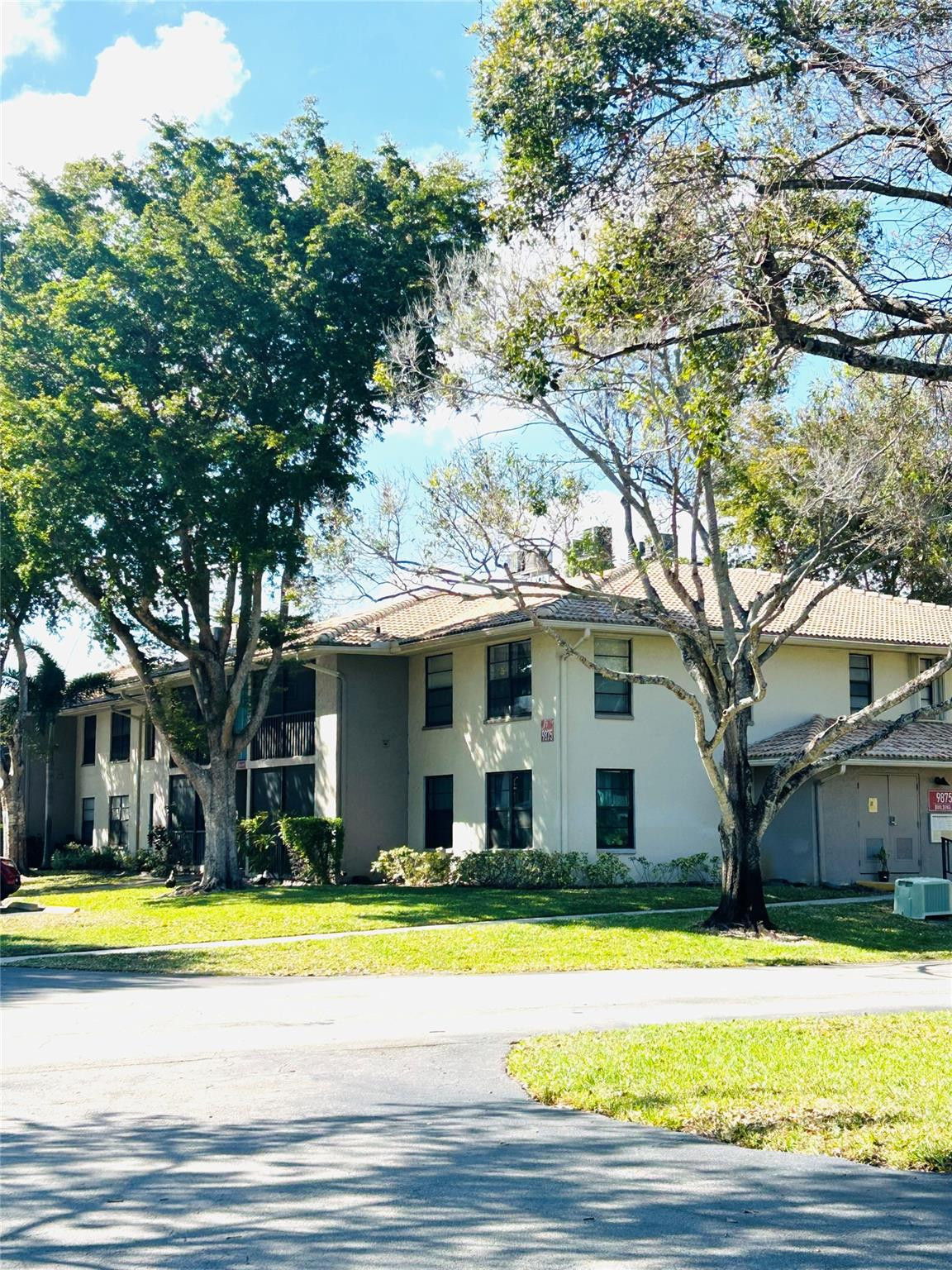 BENT TREE GARDENS WEST CO - Residential Lease