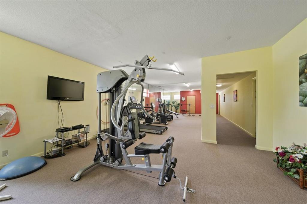 BREAKWATERS OF THE PALM BEACHES - Residential